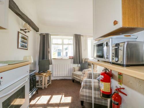 Mews Studio Cottage 6