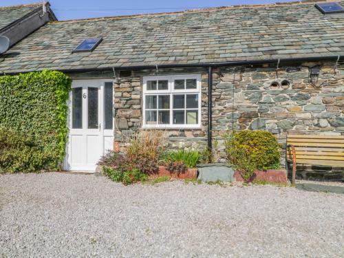 Mews Studio Cottage 6