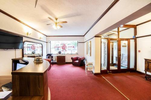 Royal Hotel Kettering By Paym�n Club