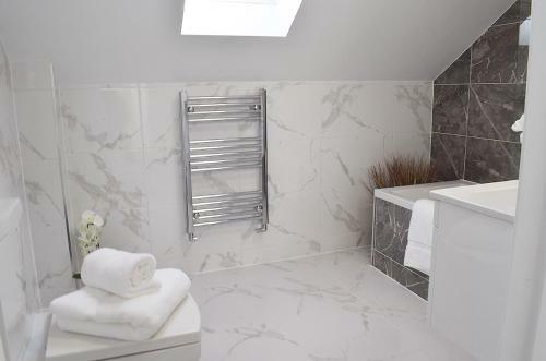 2 Bedroom Apartment Oxford Hosted By Inviting Interiors