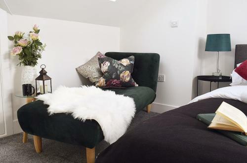 2 Bedroom Apartment Oxford Hosted By Inviting Interiors