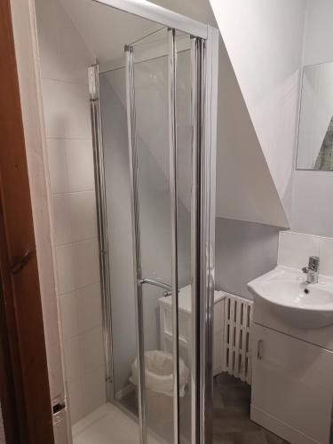Seaside Chalet - Sleeps 6