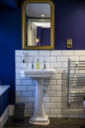 Bed & Breakfast Church House Inn, Churchstow