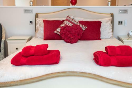Kingsdown Villa Sleeps 10 With Wifi