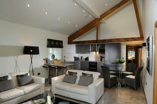 Contemporary Barn Conversion In Stunning Setting