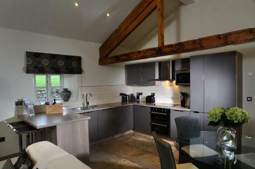 Contemporary Barn Conversion In Stunning Setting