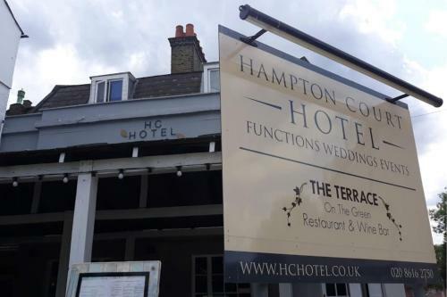 Hampton Court Hotel