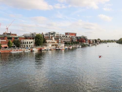 Apartamento River View - Kingston