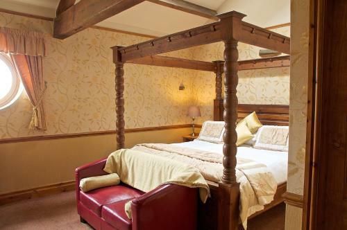 Hotel The Dog And Partridge
