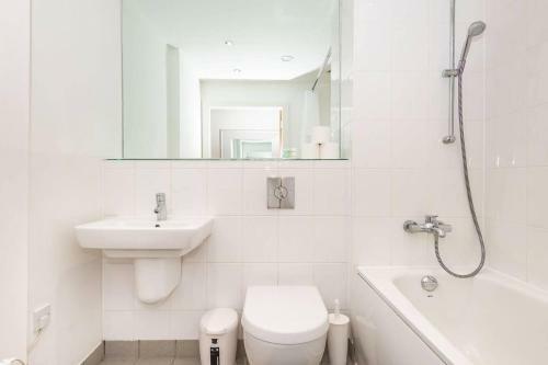 Light And Bright 1br Apartment Close To Station