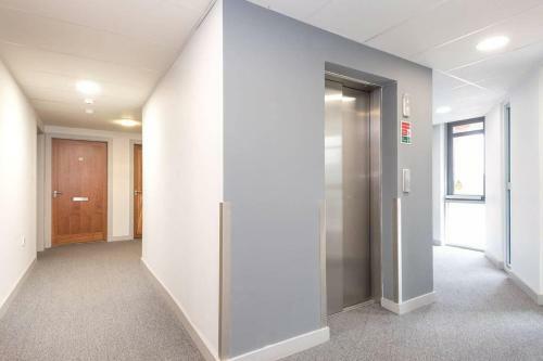 Light And Bright 1br Apartment Close To Station