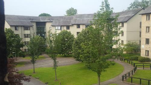 Hotel Oxley Hall-campus Residence