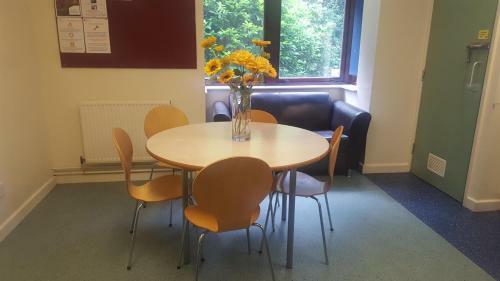 Hotel Oxley Hall-campus Residence