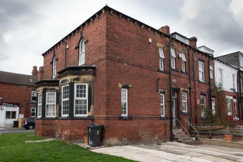 Comfy Home In Leeds Near Motorway & City