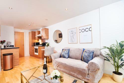 Apartamento Deluxe City Centre Apt Balcony View& Free Parking!