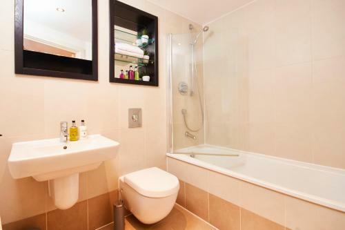 Apartamento Deluxe City Centre Apt Balcony View& Free Parking!