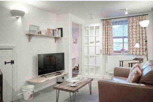 Rubi Roy Charming 1 Bed Cottage In Ledbury