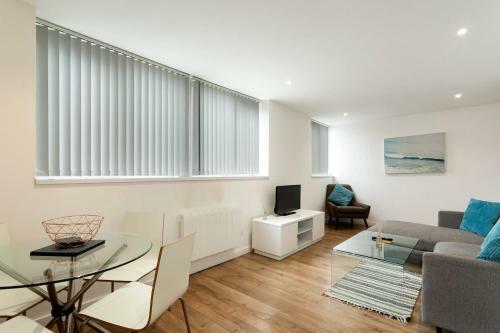 Beautifully Converted City Centre Apartment!