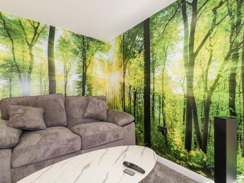 24 Meadow Retreat