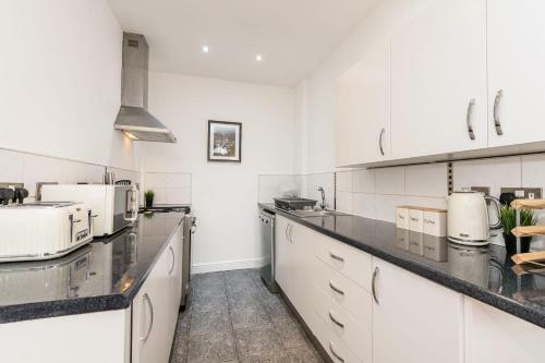 Apartamento Superb Location, Lovely And Bright 2 Bed