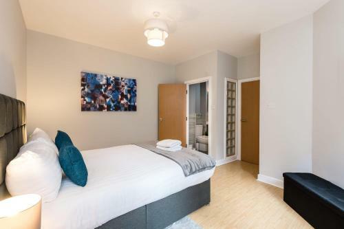 Apartamento Superb Location, Lovely And Bright 2 Bed