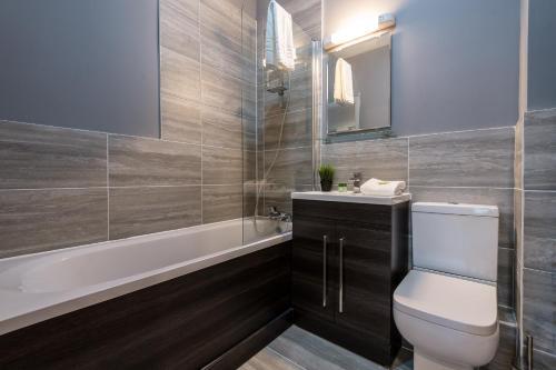 Apartamento Superb Location, Lovely And Bright 2 Bed