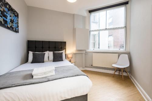 Apartamento Superb Location, Lovely And Bright 2 Bed