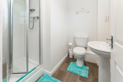 Spacious Contractor House For Large Groups - Private Parking By Liverpool Short Stay