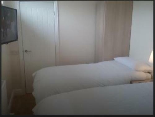Dinas Apartments