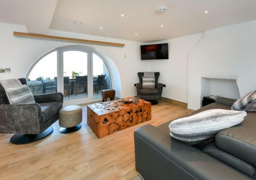 Tide's Reach Cottage