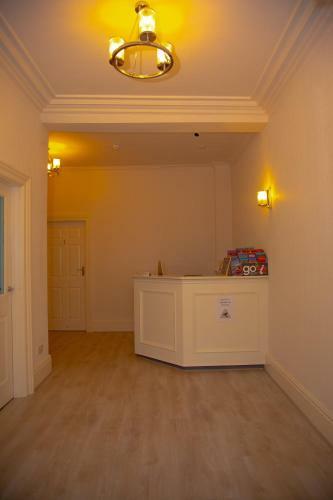 Hostal Carmel House