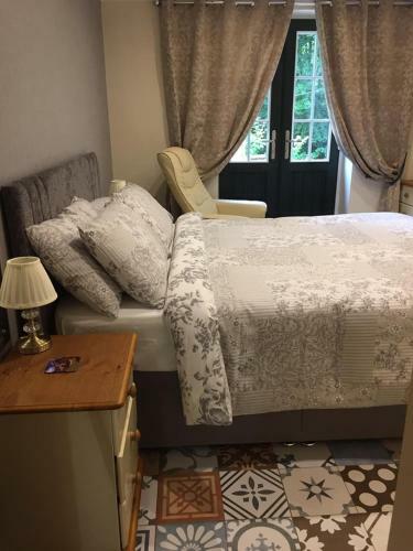 Old School Bed And Breakfast