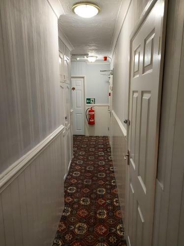 Bed & Breakfast Tafarn Y Deri