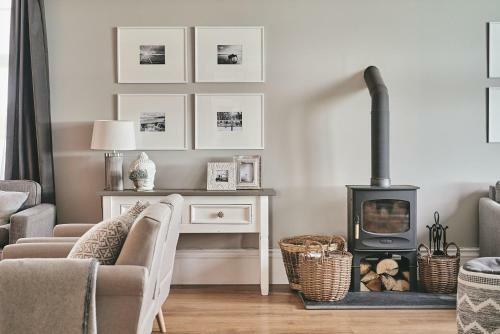 Peak Farmhouse