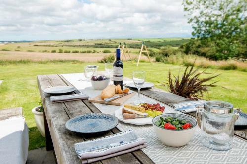 Peak Farmhouse