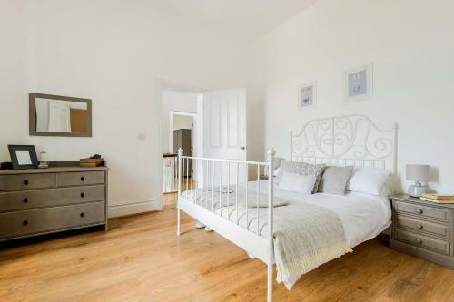 Peak Farmhouse
