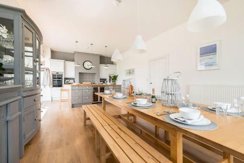 Peak Farmhouse