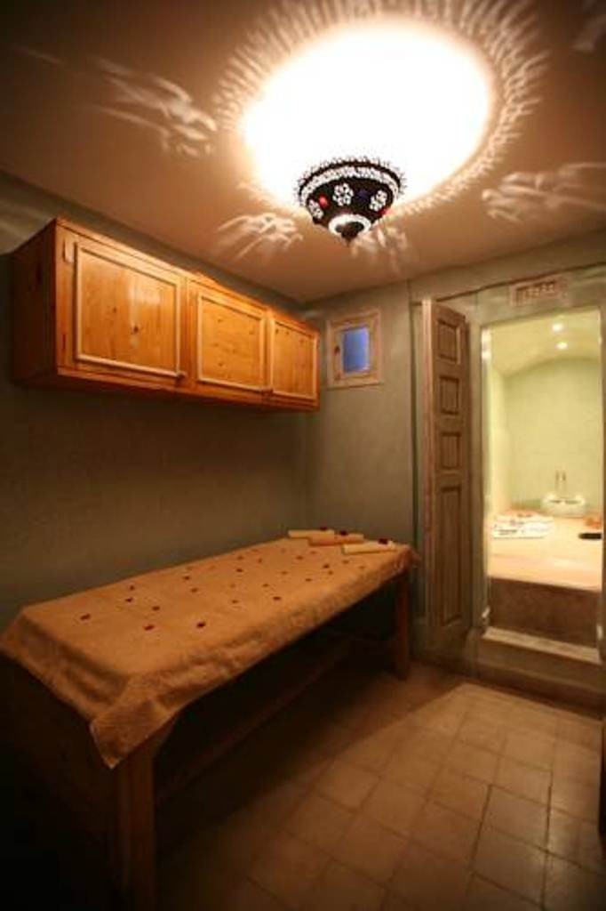Riad O2
