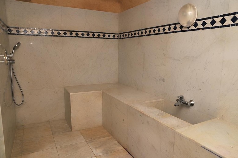 Al Maaden Villa Hotel & Spa