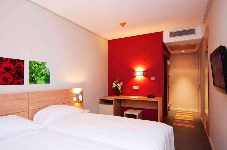 Manzil Hotel