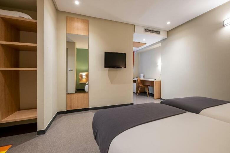 Manzil Hotel