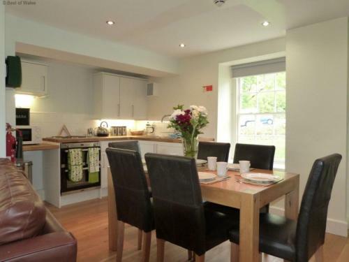 Holiday Home Dwy