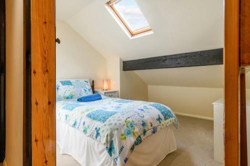 Abersant Cottage - Sleeps 5 With Hot Tub