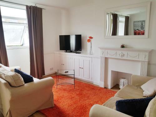 London Docklands Apartment