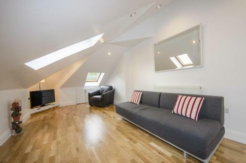 Grand Apartments Fulham Palace