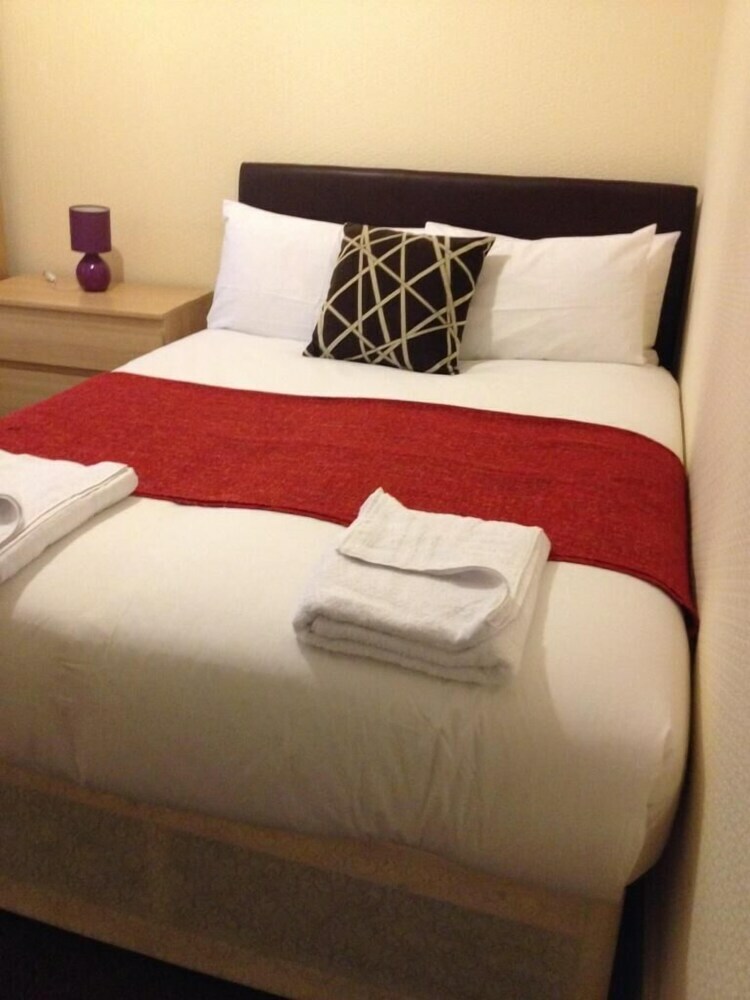 Hotel Manor House London
