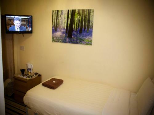 Cricklewood Lodge Hotel