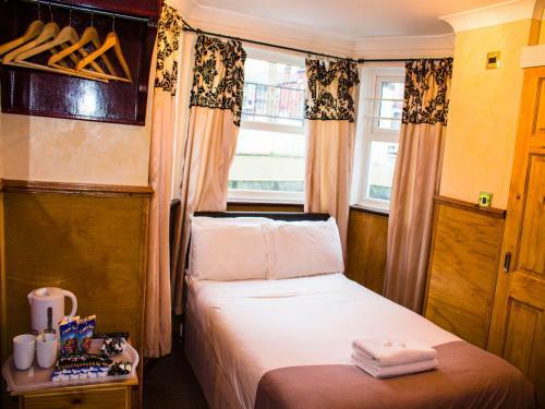 Cricklewood Lodge Hotel