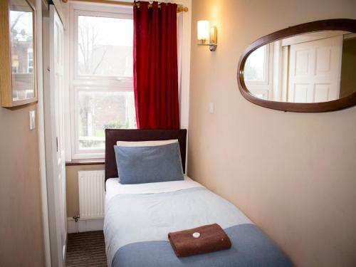 Cricklewood Lodge Hotel