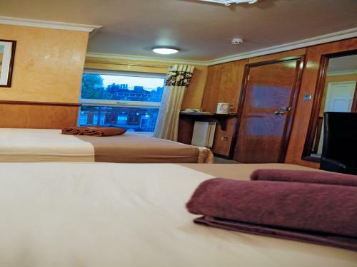 Cricklewood Lodge Hotel
